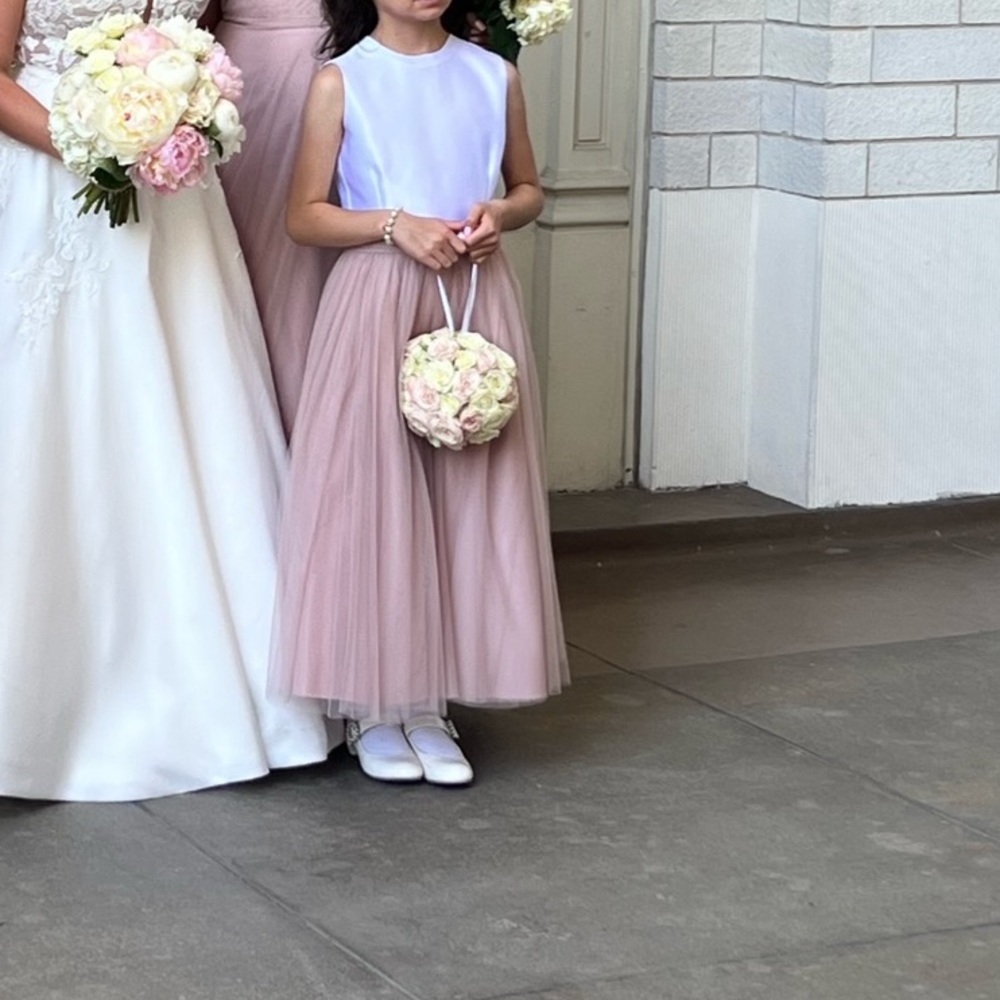 Flower girl/junior bridesmaid dress